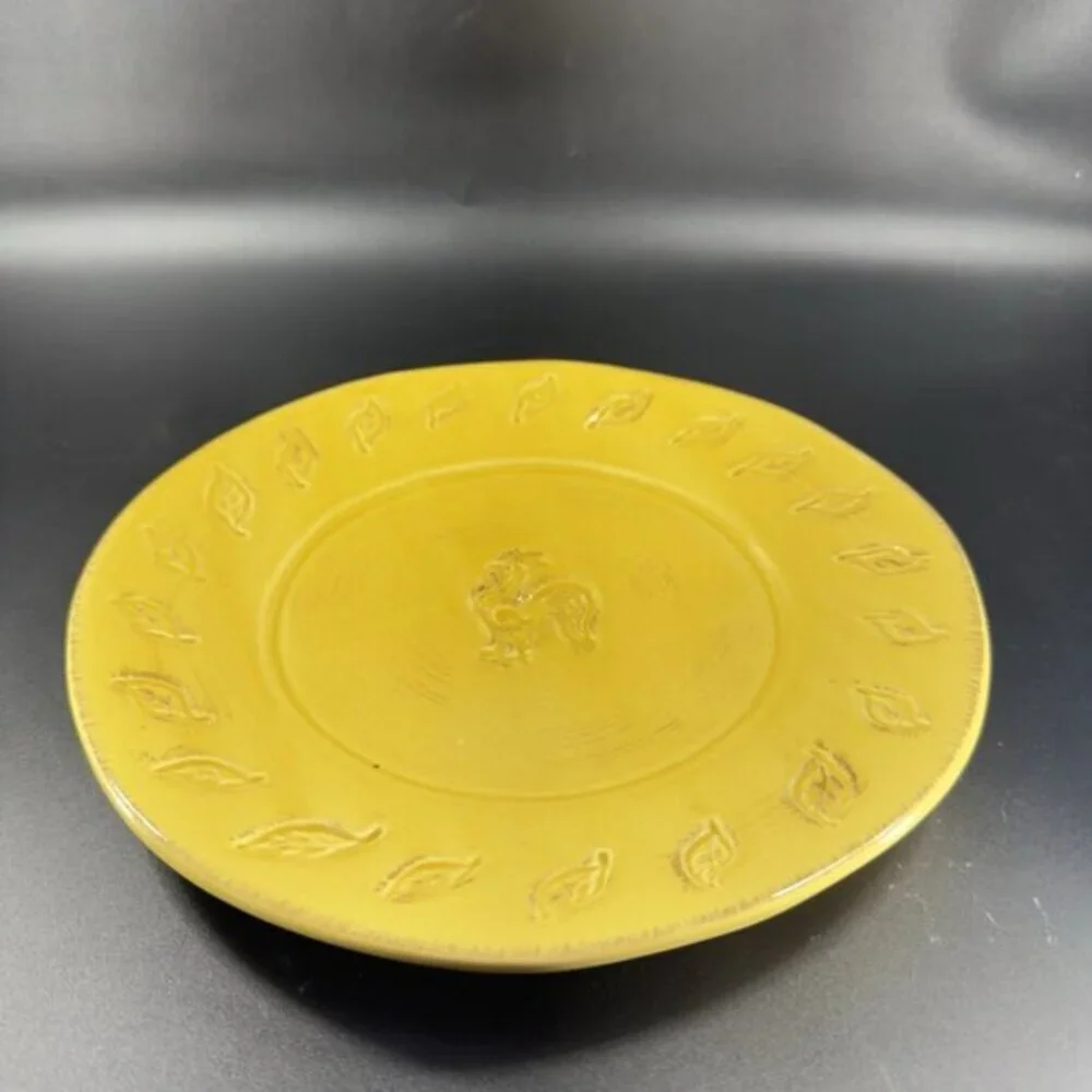 Home Hand Painted Yellow Rooster Chicken Plate Dish‎ Set 2 Round Primitive Style